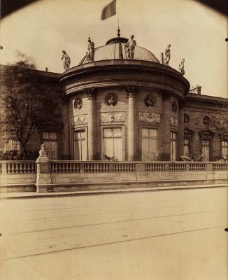 Eugène Atget – La Légion d´Honneur, quai d´Orsay (VII Arr., Paris), 1905, 21,8 x 17,7 cm